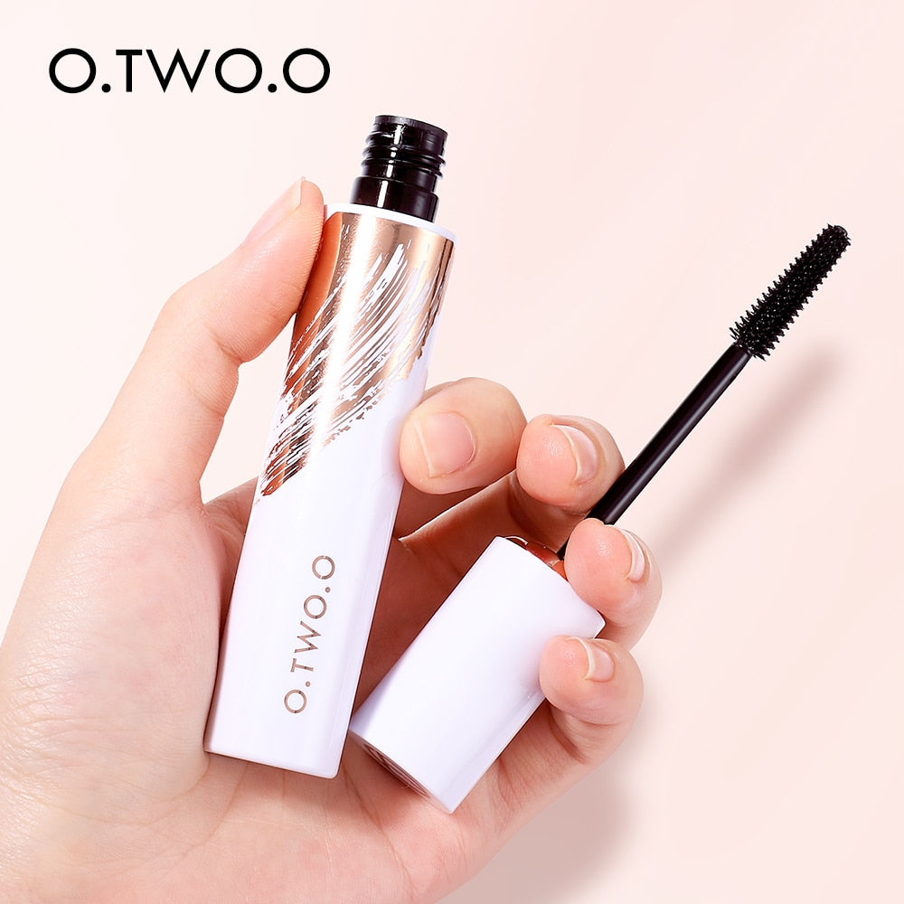 Black Mascara Lengthens Eyelashes Waterproof Long-lasting 4D Silk Fiber